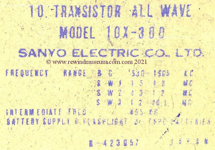 Sanyo 10X-300 transistor radio.